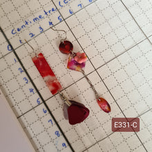 Load image into Gallery viewer, Asymmetrical Earrings - Resin / Acetate (Product ref: E331)