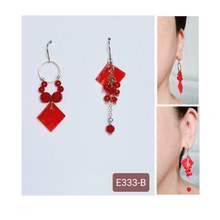 Load image into Gallery viewer, Asymmetrical Earrings - Resin / Acetate (Product ref: E333)