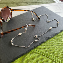 Load image into Gallery viewer, Mask / Spectacle Chain ( Product ref: MC407 )