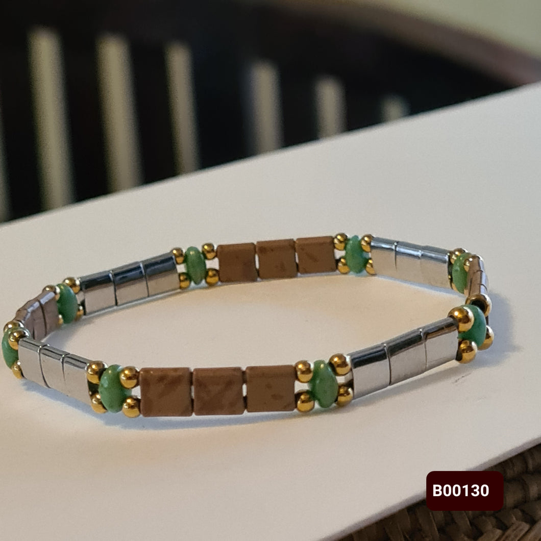 Bracelet -Glass Beads ( Product ref:  B00130)