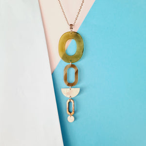 Contemporary Necklace -  Resin / Acetate Pendant: Metal chain (Product ref: N165)